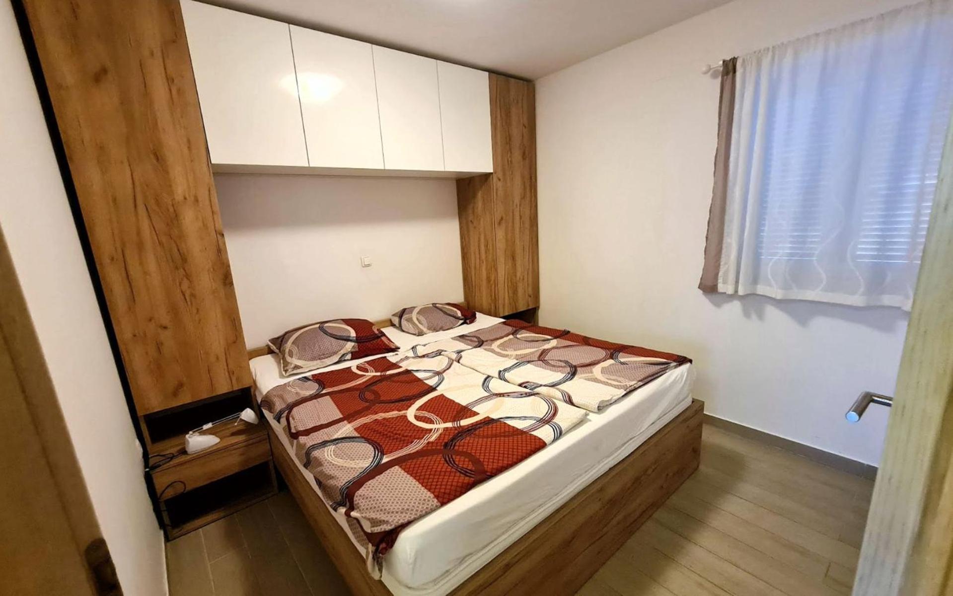 Apartment Trava Klimno Extérieur photo